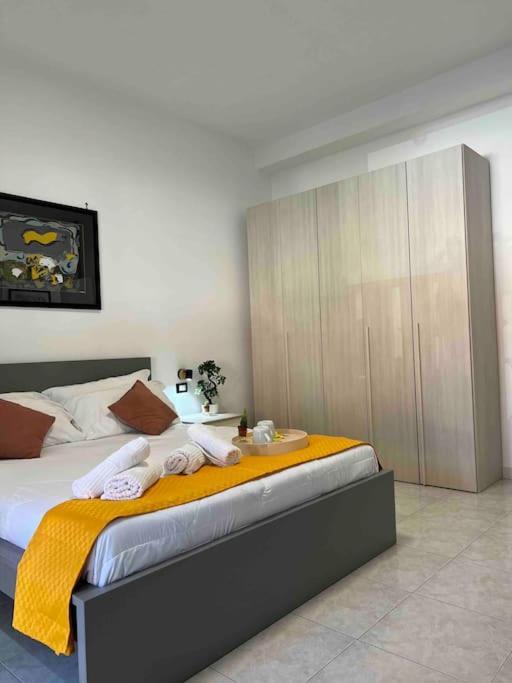 רומא 3 Fermate Dal Colosseo - Casa Vacanze Elena - 50 M Da Metro Garbatella מראה חיצוני תמונה