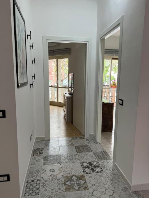 רומא 3 Fermate Dal Colosseo - Casa Vacanze Elena - 50 M Da Metro Garbatella מראה חיצוני תמונה