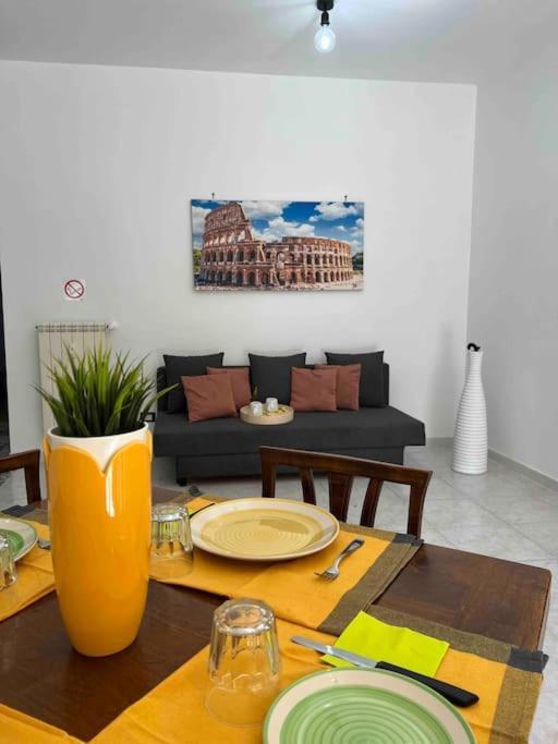 רומא 3 Fermate Dal Colosseo - Casa Vacanze Elena - 50 M Da Metro Garbatella מראה חיצוני תמונה