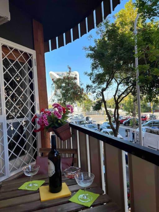 רומא 3 Fermate Dal Colosseo - Casa Vacanze Elena - 50 M Da Metro Garbatella מראה חיצוני תמונה