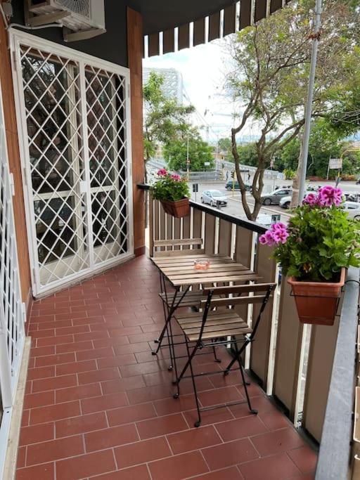 רומא 3 Fermate Dal Colosseo - Casa Vacanze Elena - 50 M Da Metro Garbatella מראה חיצוני תמונה