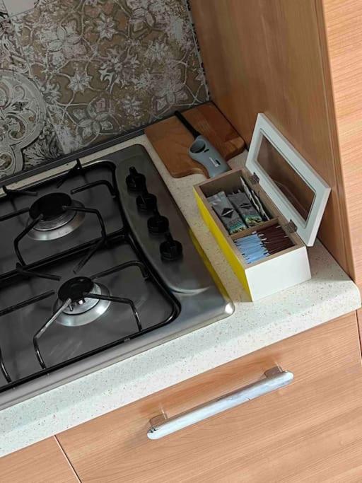 רומא 3 Fermate Dal Colosseo - Casa Vacanze Elena - 50 M Da Metro Garbatella מראה חיצוני תמונה